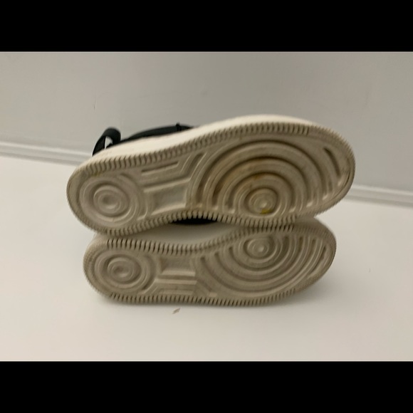 Nike - Picture 7 of 9